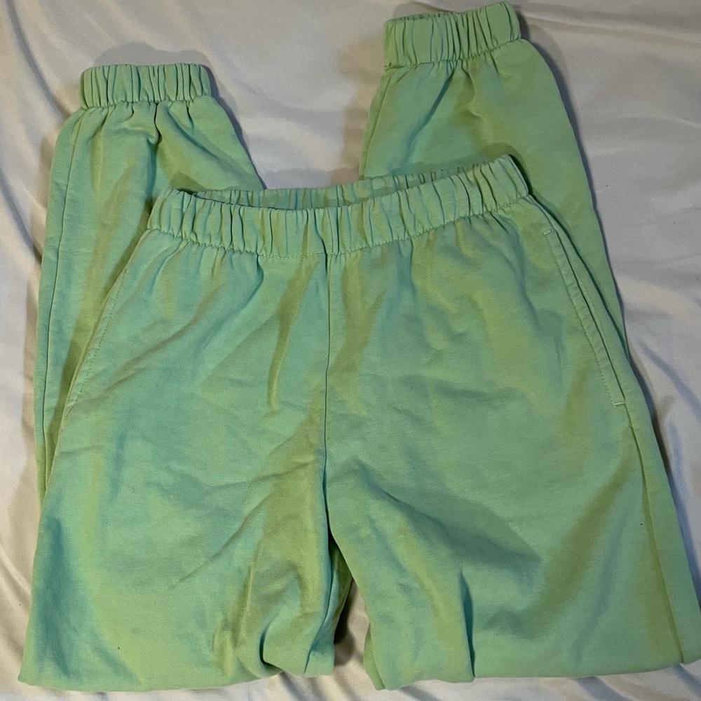 Brandy Melville Rosa Sweatpants